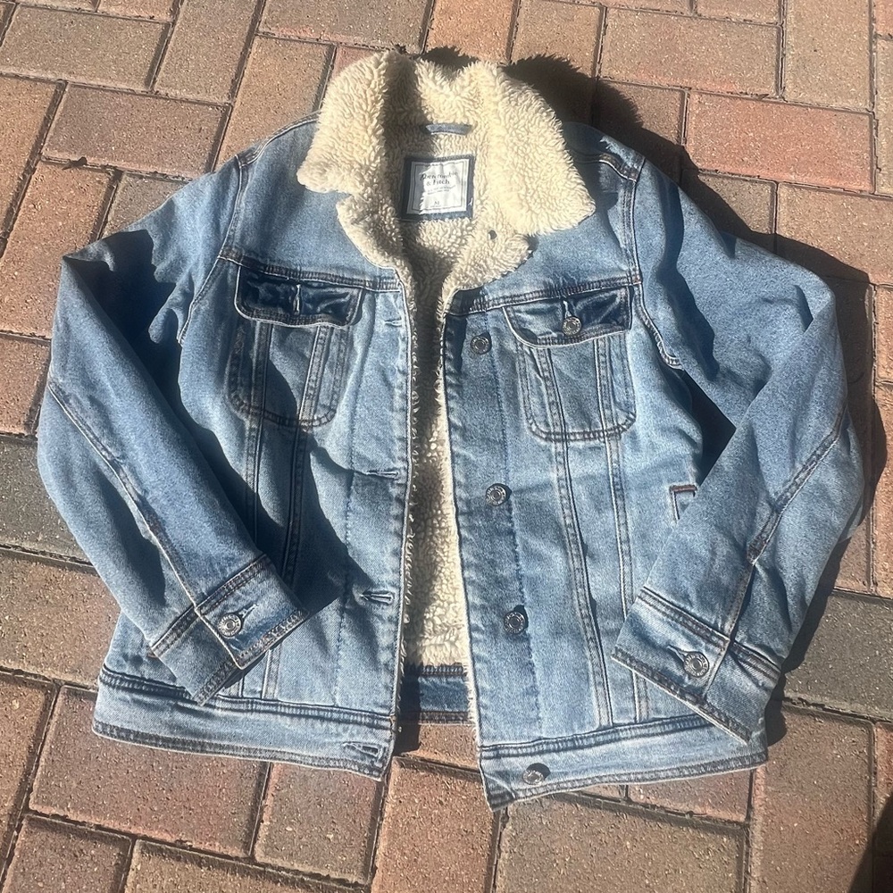 Abercrombie & Fitch Denim Jacket with Cream Sherpa Lining